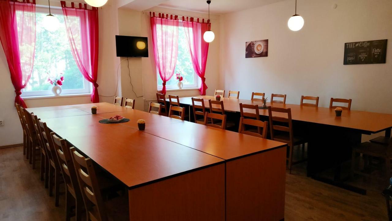 Slobi * Štúrovo